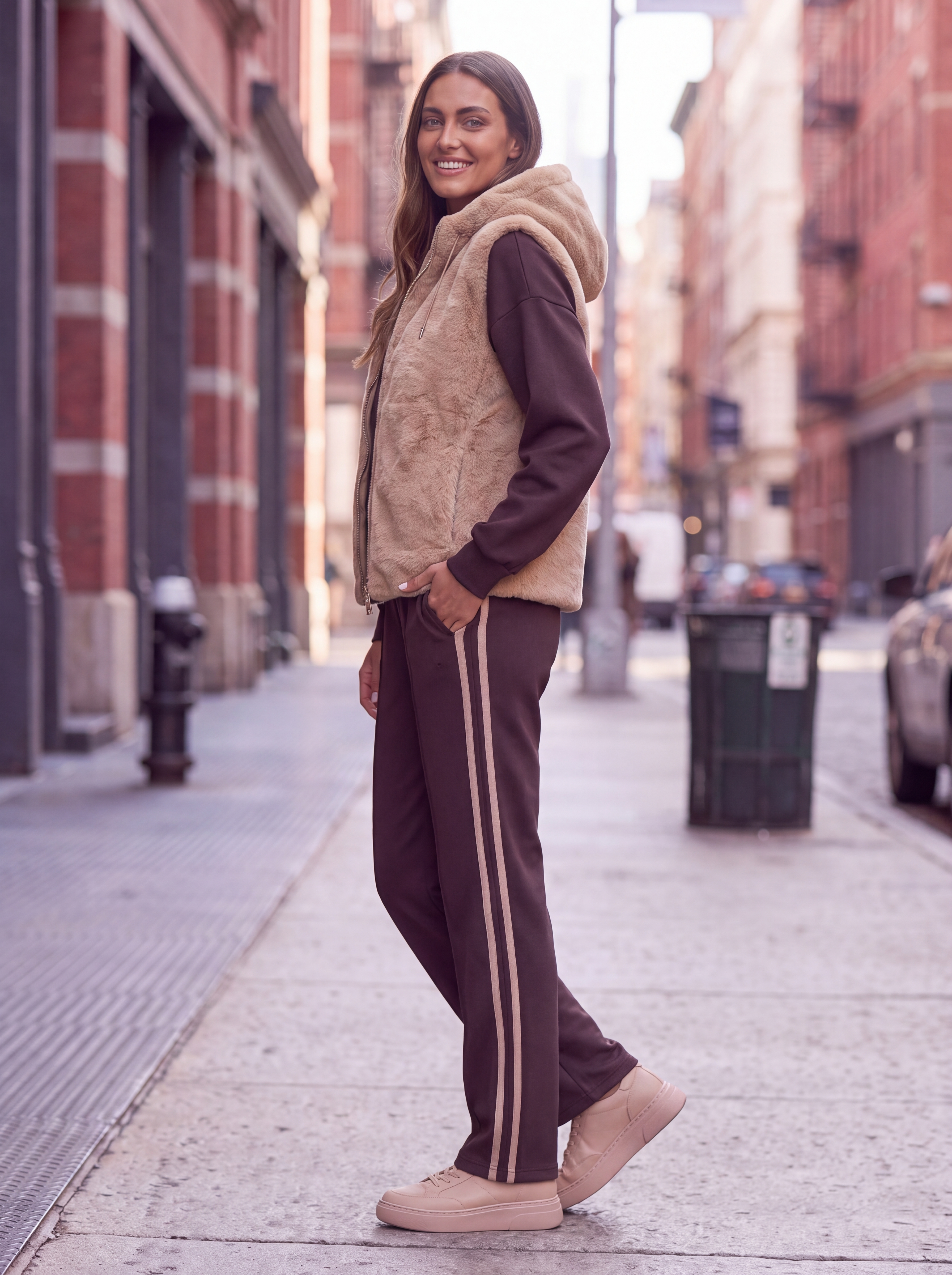 Dámska kožušinová vesta s kapucňou BROADWAY NYC FASHION ECRU - Béžová s.WEAR 6